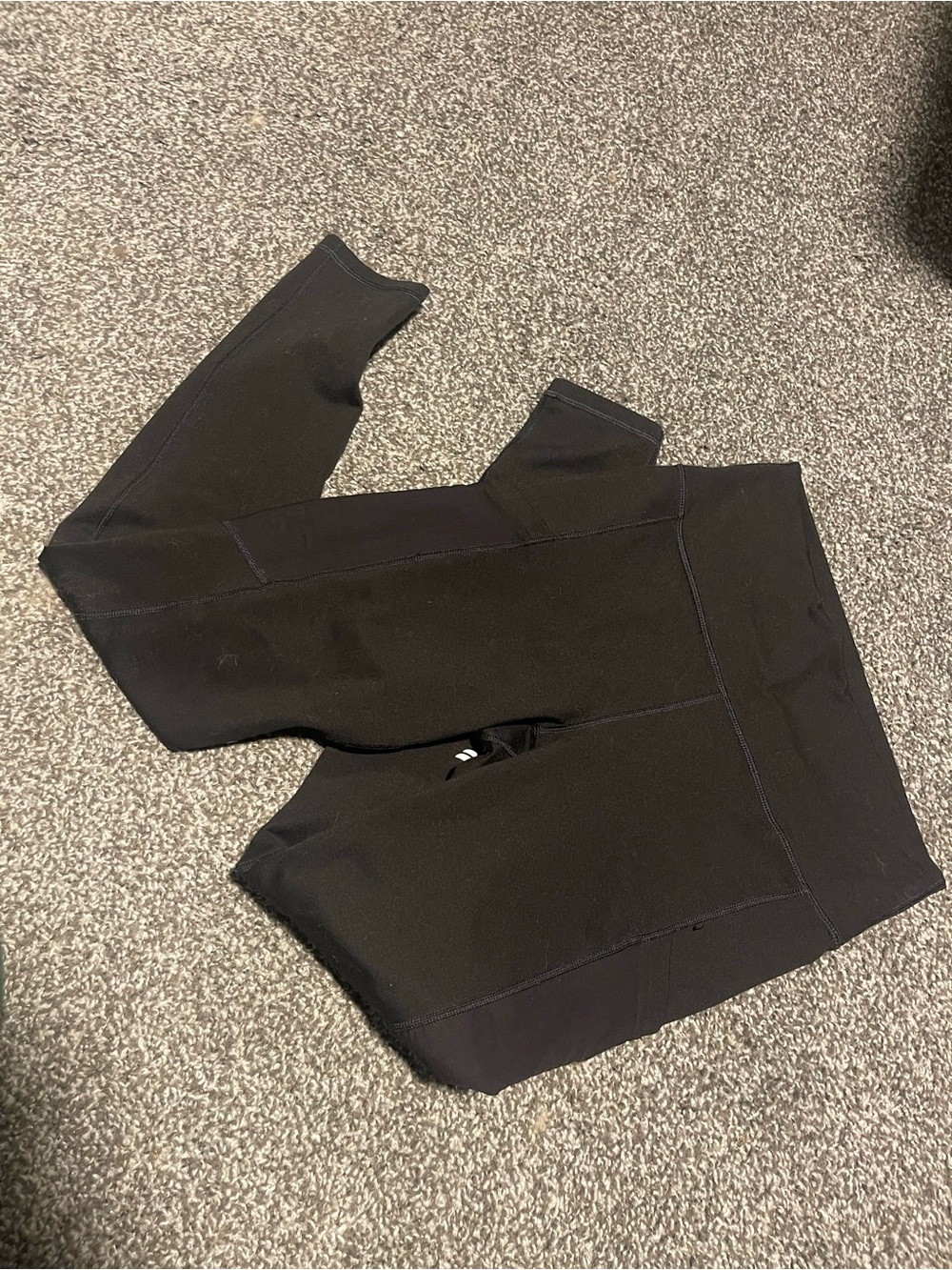 Black Powerhold Leggings With Mesh Side Pockets